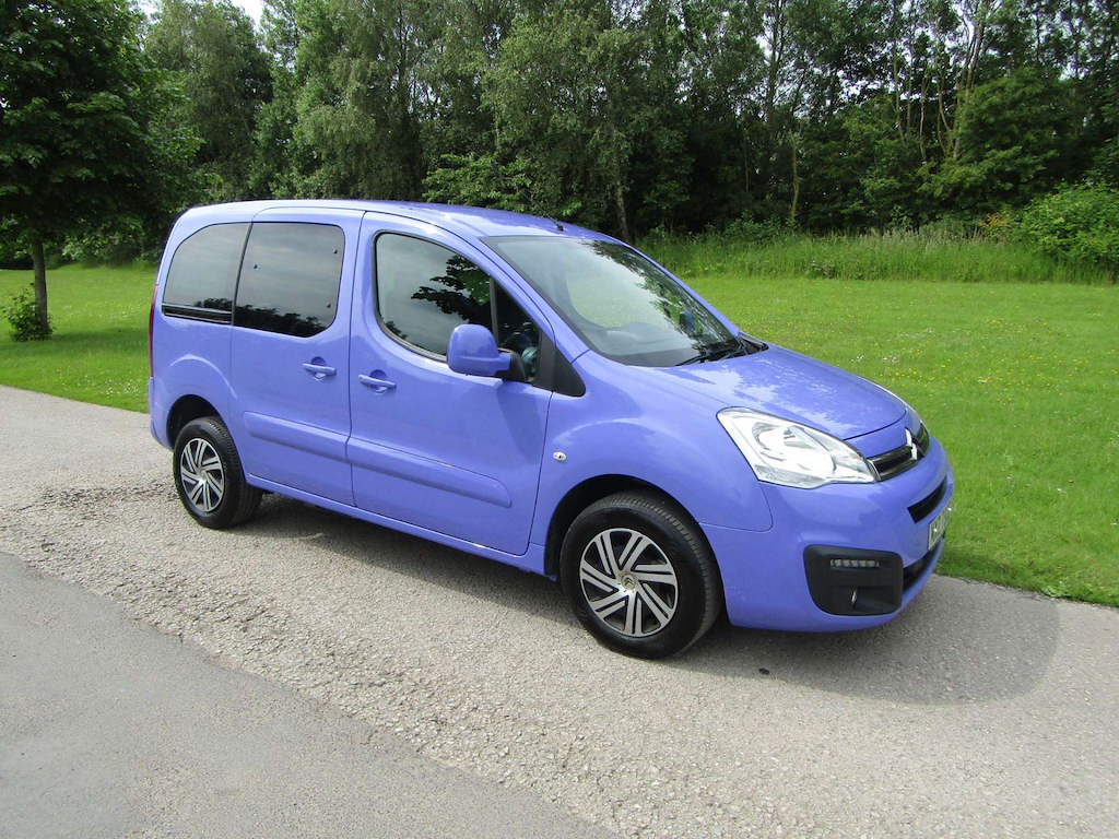 
								Citroen Berlingo full									