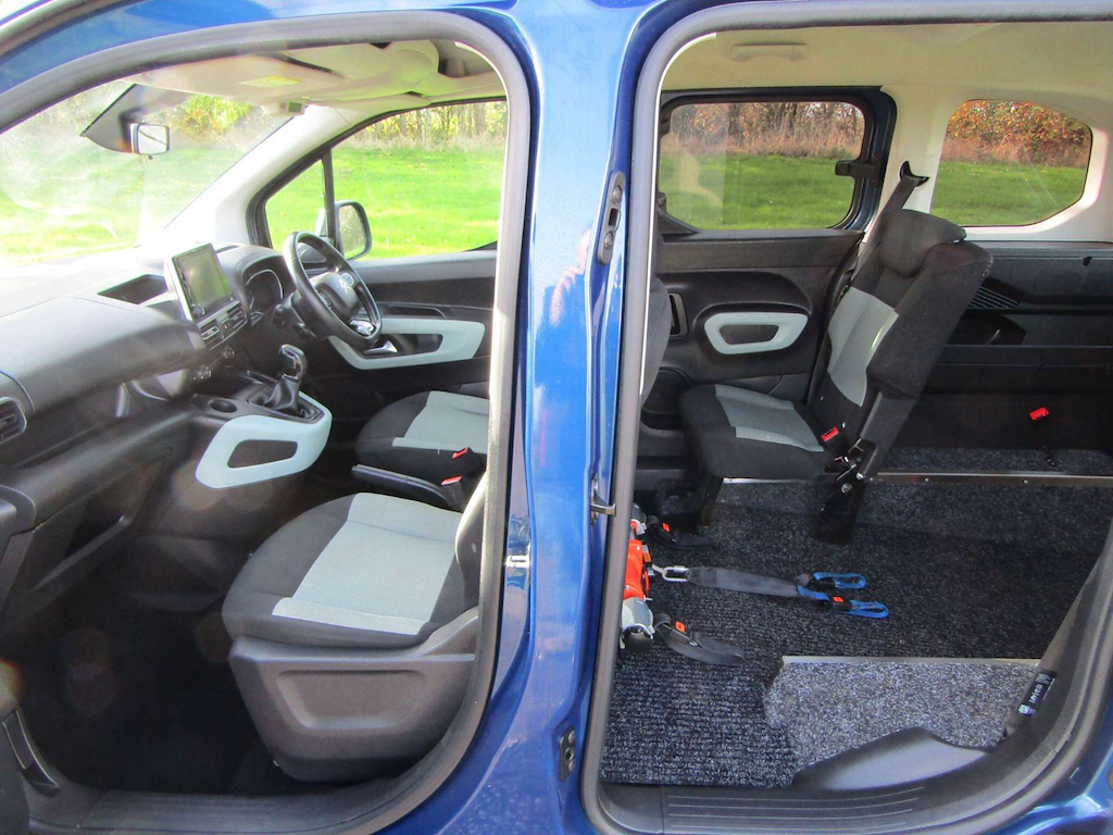 
								Citroen Berlingo full									