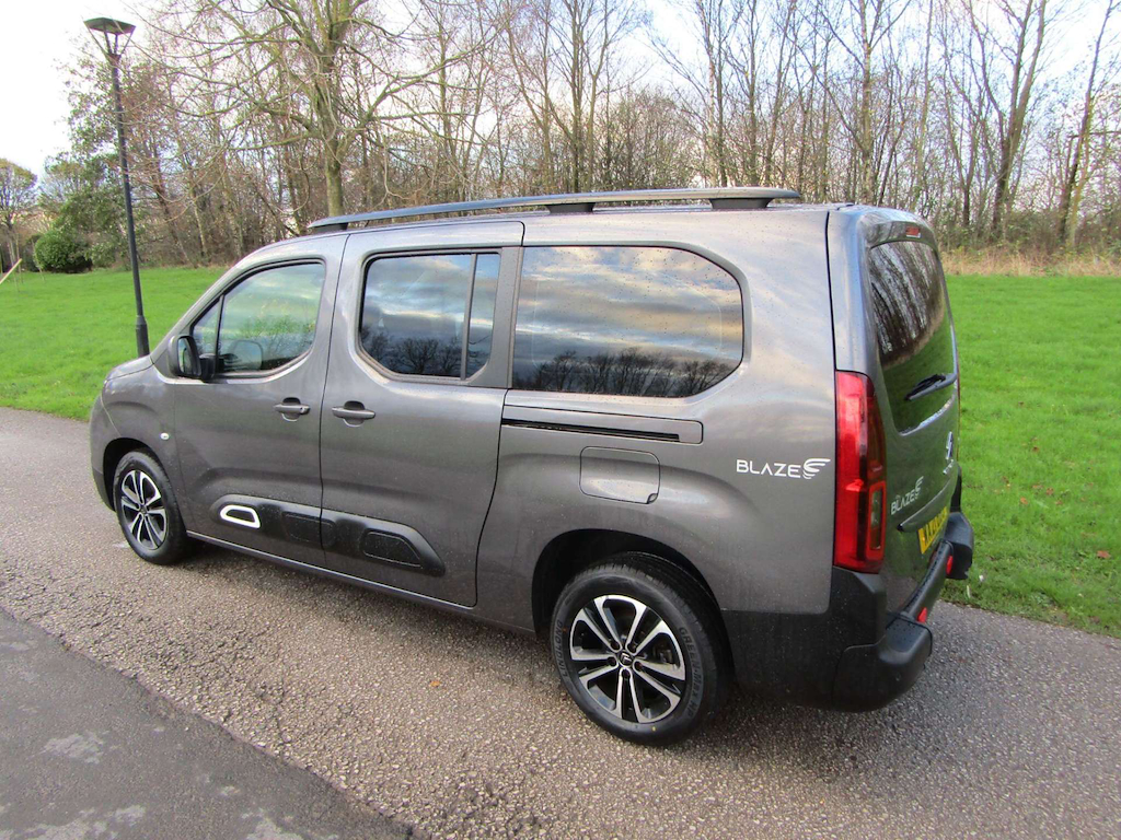 
								Citroen Berlingo full									