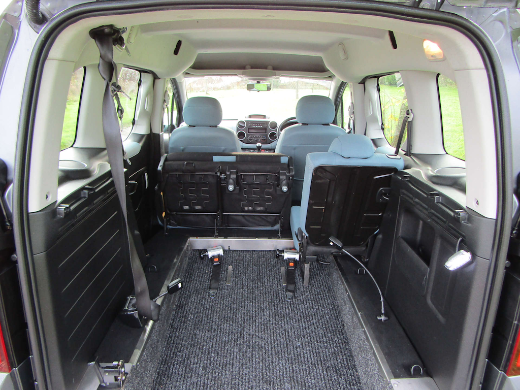 
								Citroen Berlingo full									