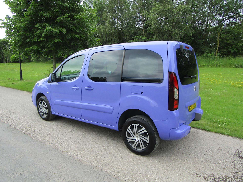 
								Citroen Berlingo full									