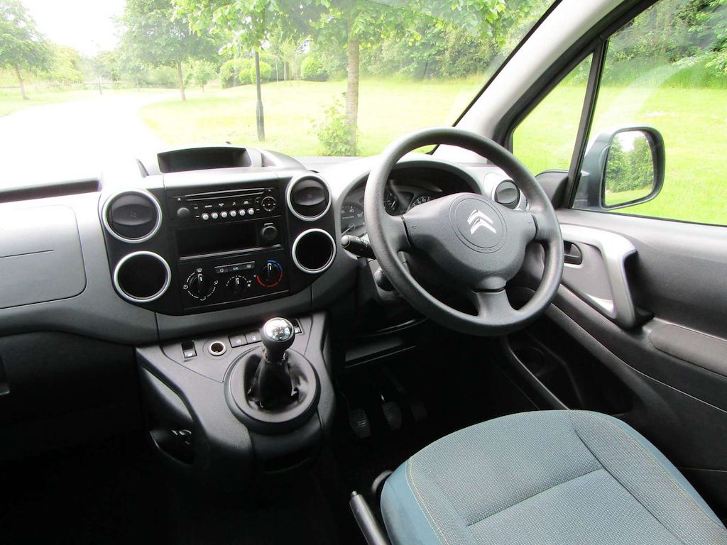 
								Citroen Berlingo full									