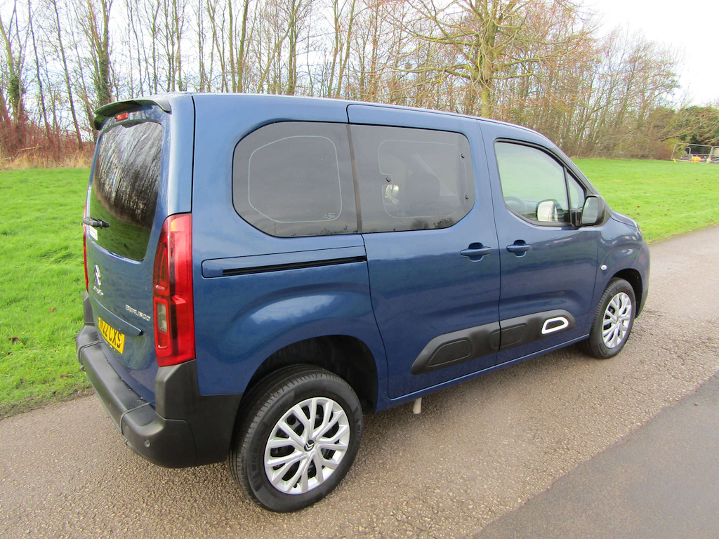 
								Citroen Berlingo full									