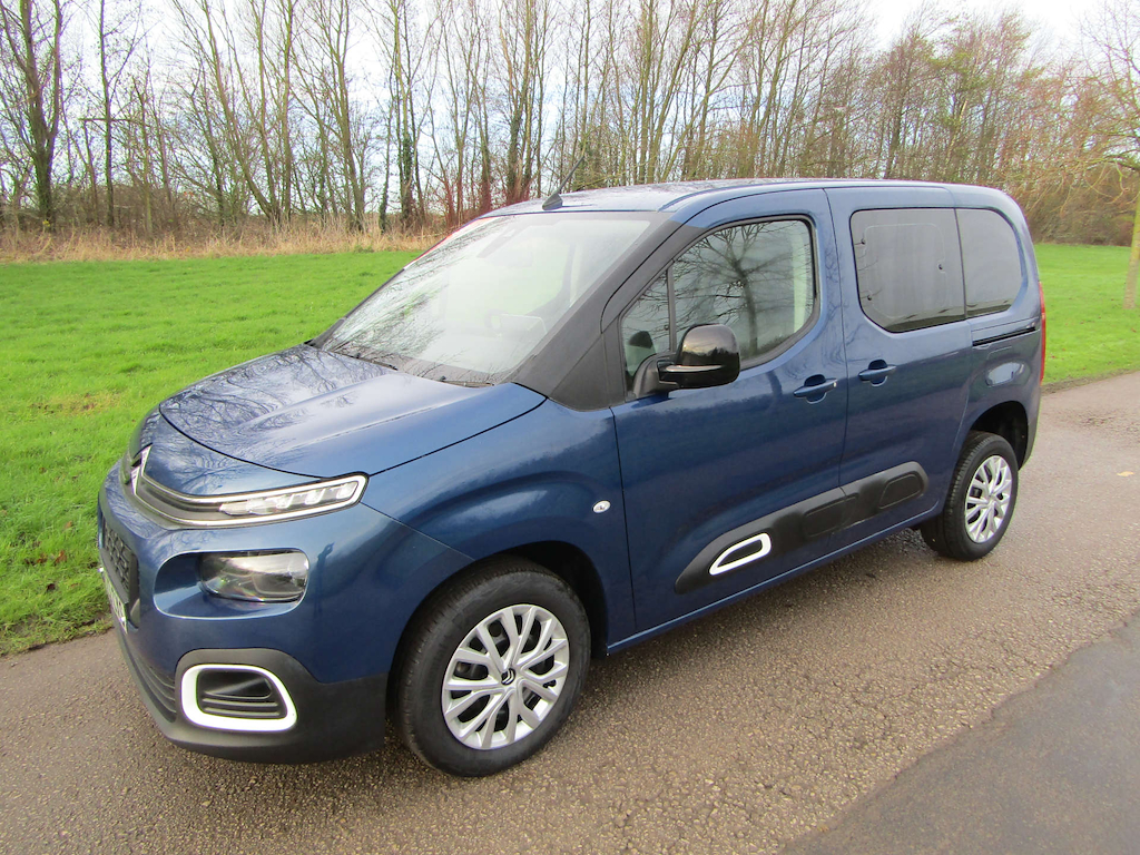 
								Citroen Berlingo full									