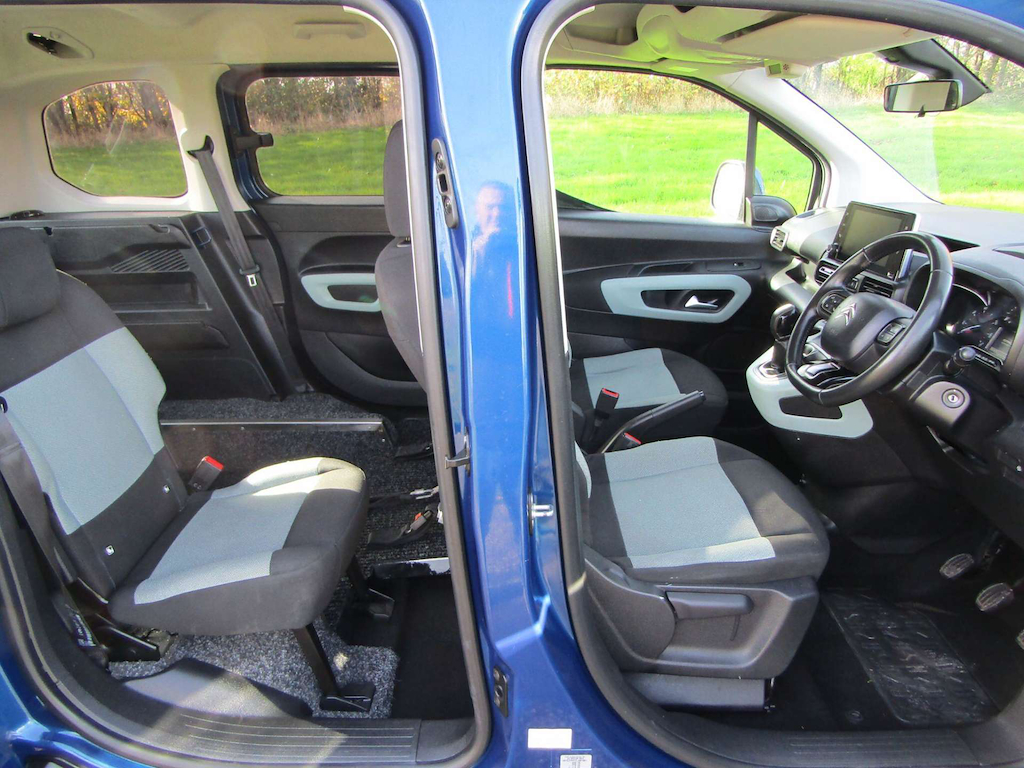 
								Citroen Berlingo full									