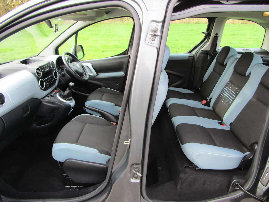 
								Citroen Berlingo full									
