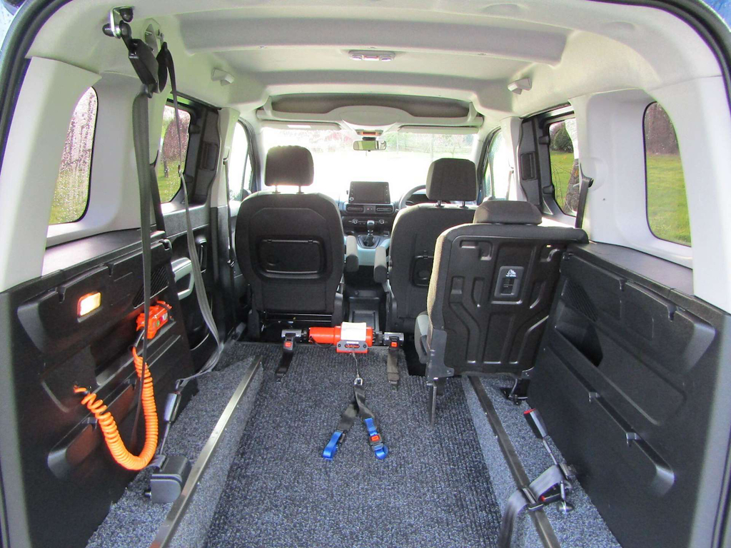 
								Citroen Berlingo full									
