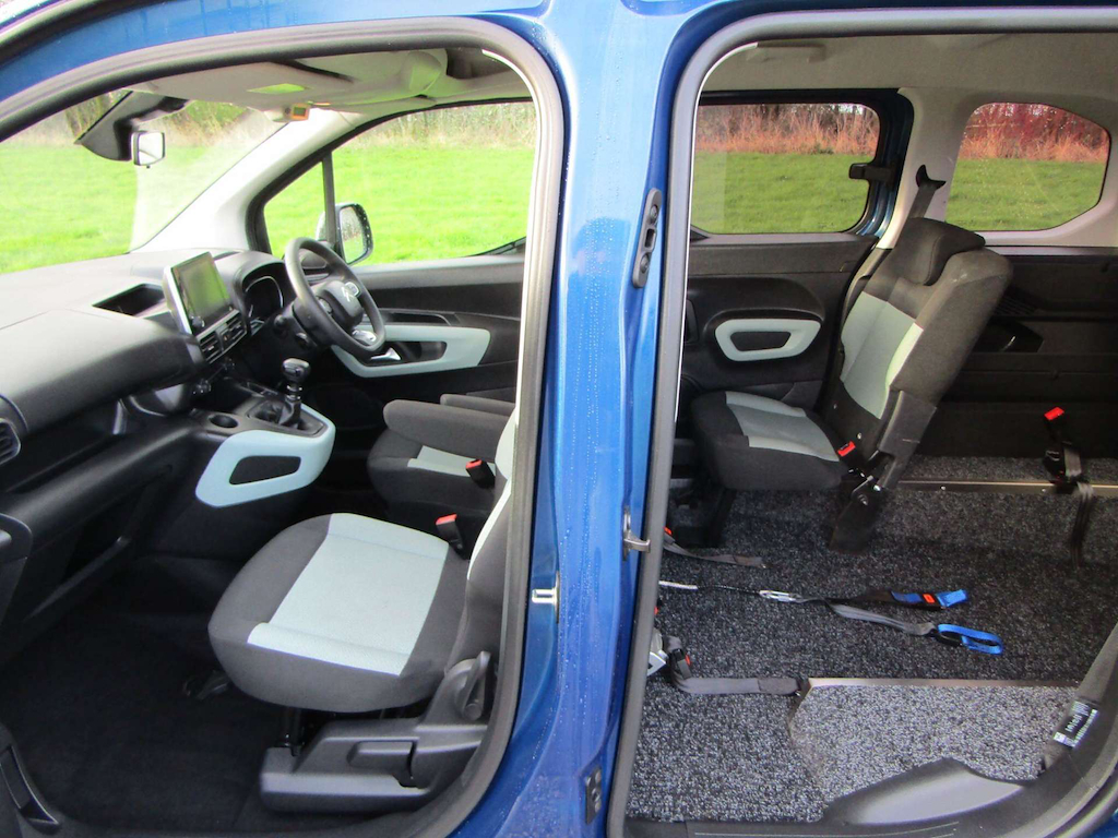 
								Citroen Berlingo full									