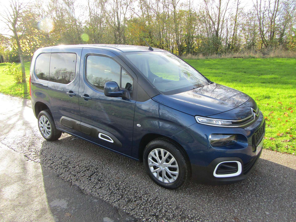 
								Citroen Berlingo full									