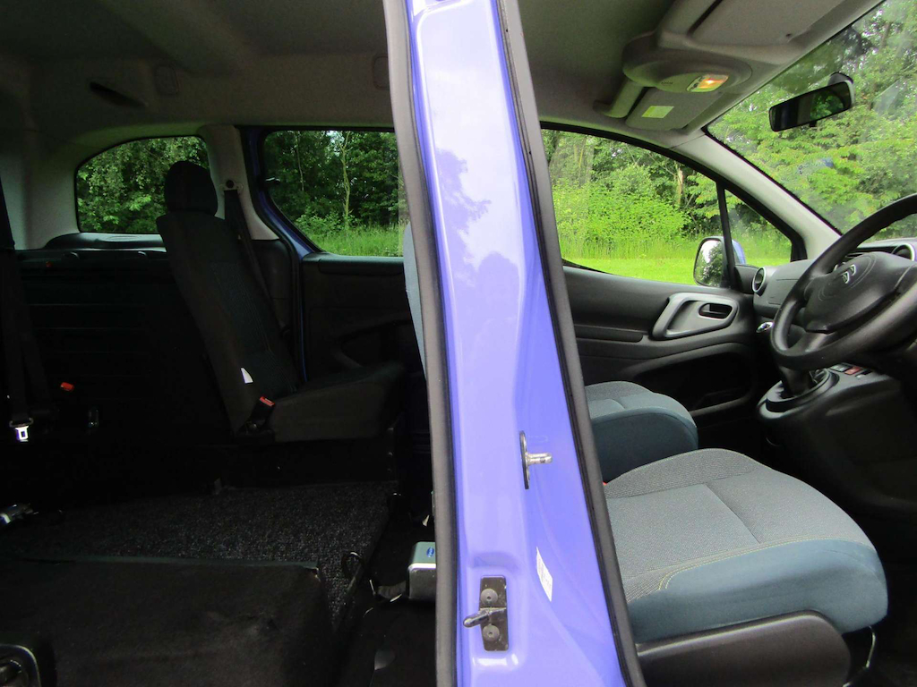 
								Citroen Berlingo full									