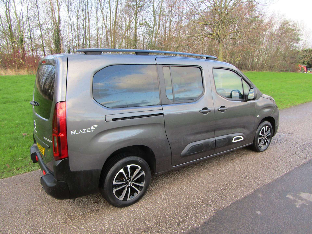 
								Citroen Berlingo full									
