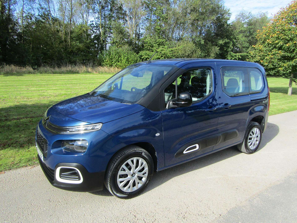 
								Citroen Berlingo full									