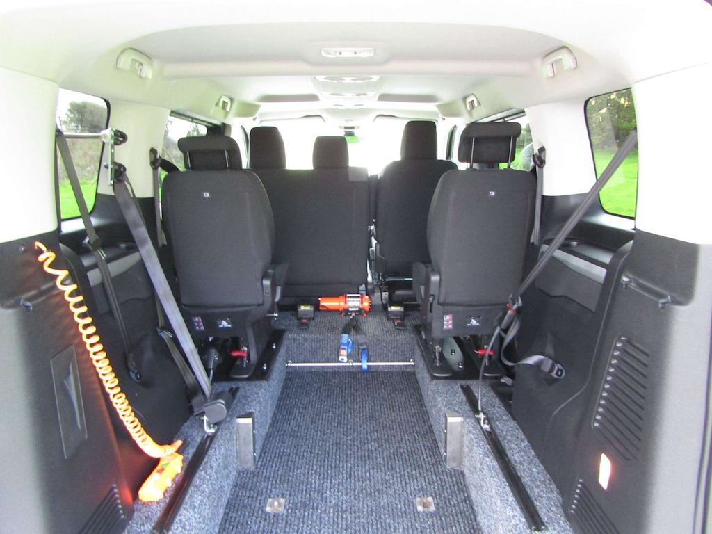 
								Citroen Spacetourer full									