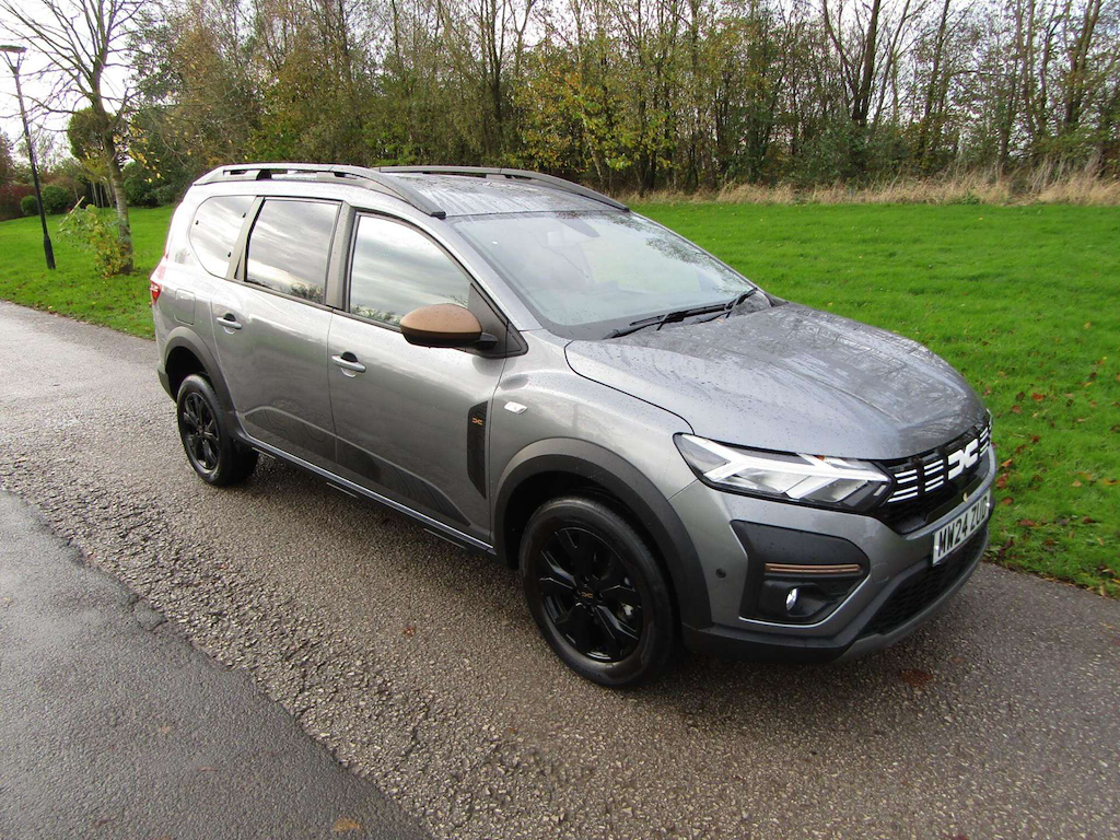 
								Dacia Jogger full									