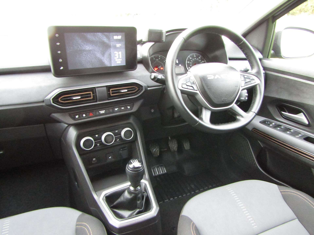 
								Dacia Jogger full									