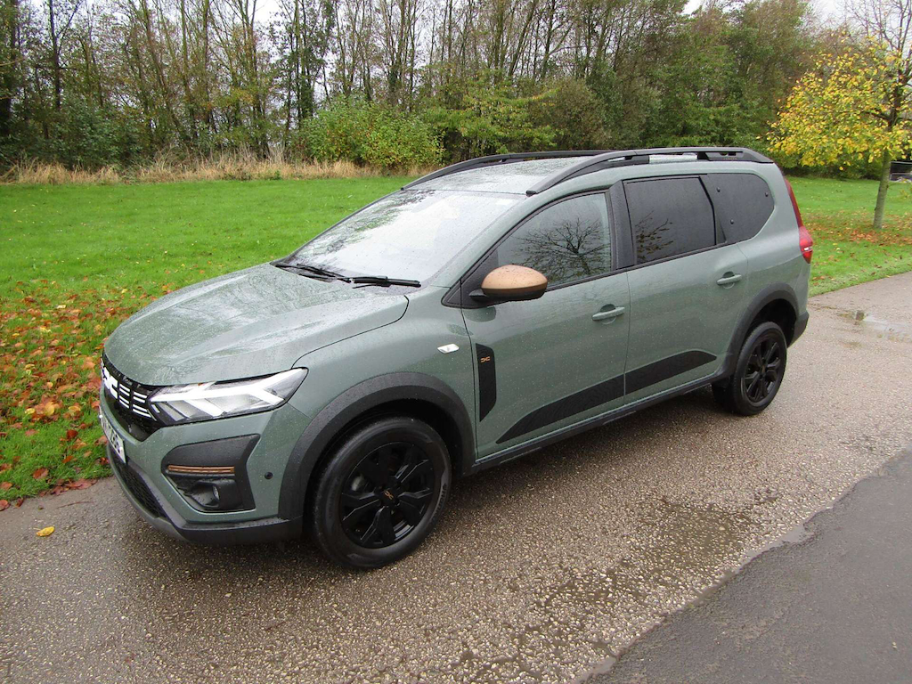 
								Dacia Jogger full									