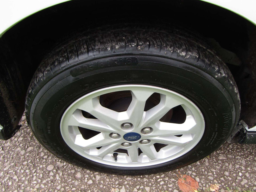
								Ford Grand Tourneo Connect full									