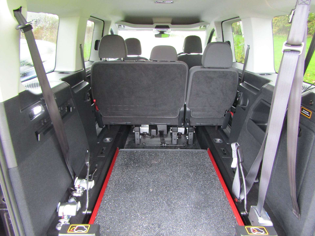 
								Ford Grand Tourneo Connect full									