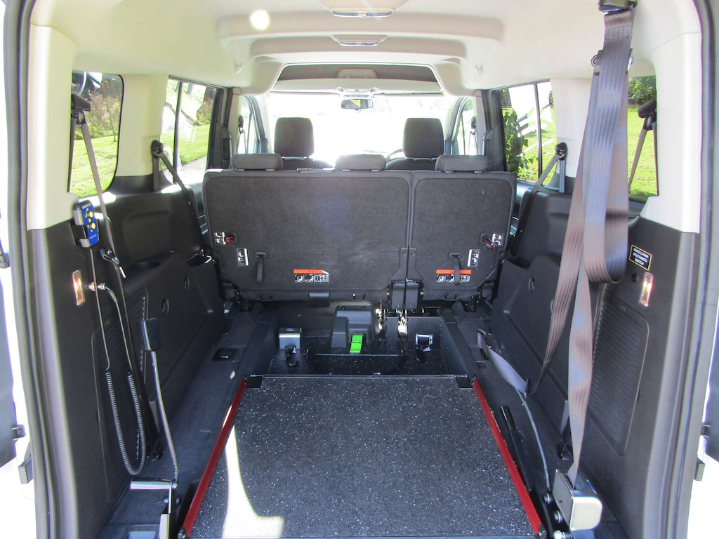 
								Ford Grand Tourneo Connect full									