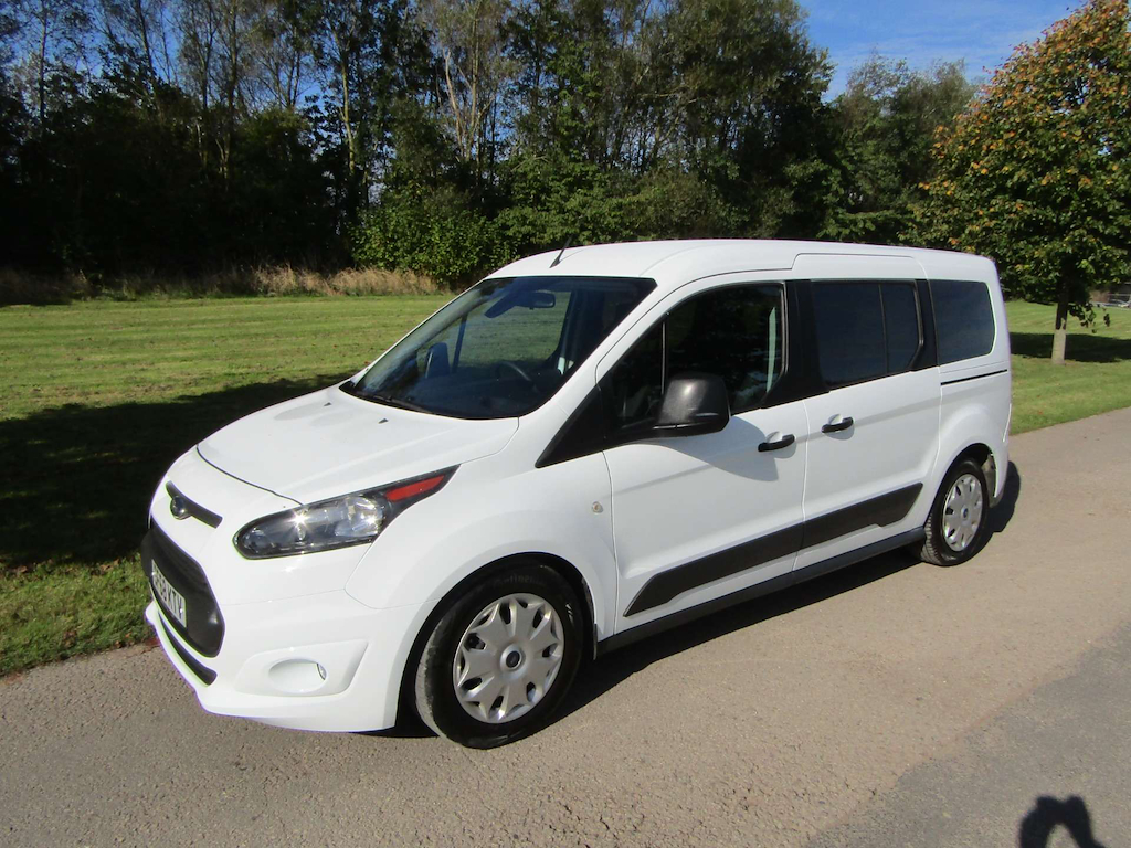 
								Ford Grand Tourneo Connect full									