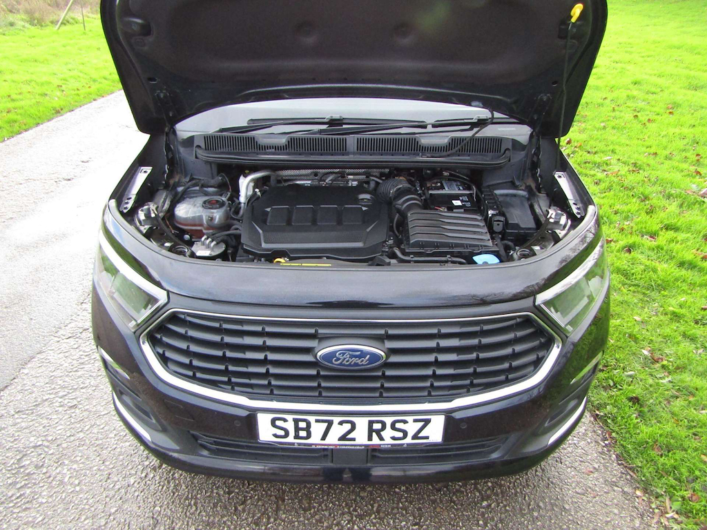 
								Ford Grand Tourneo Connect full									