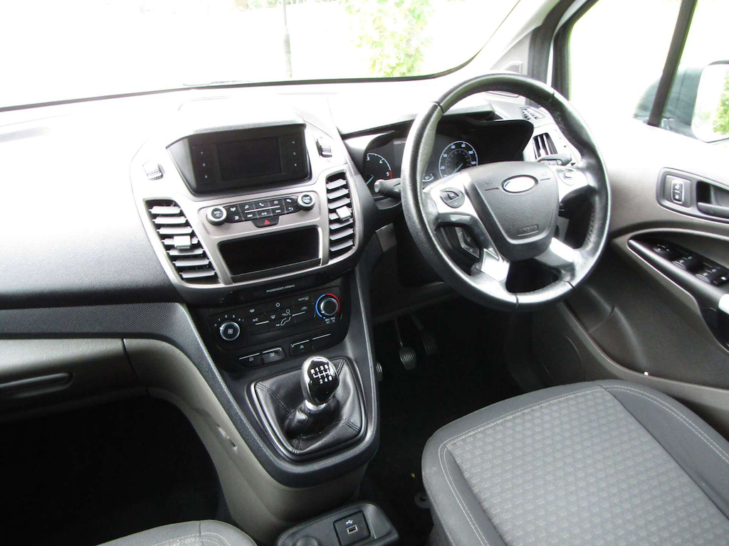 
								Ford Grand Tourneo Connect full									
