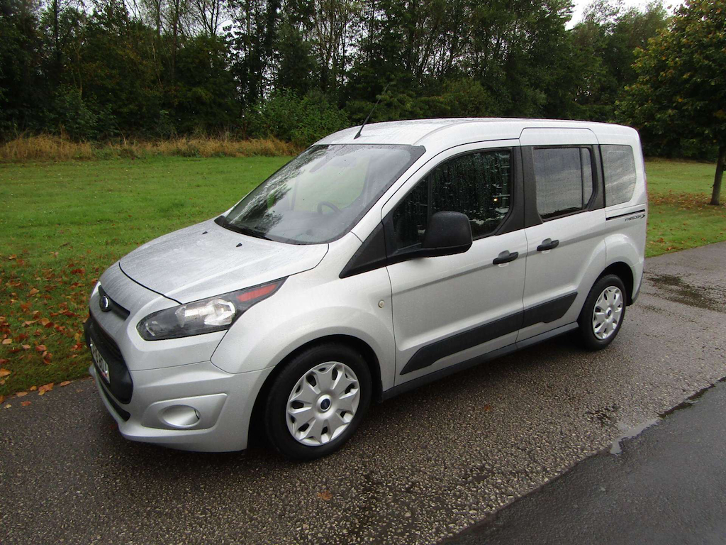 
								Ford Tourneo Connect full									