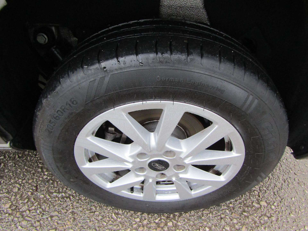 
								Ford Tourneo Connect full									