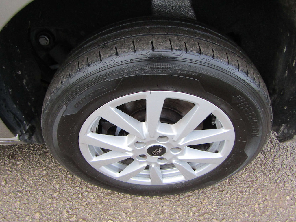 
								Ford Tourneo Connect full									