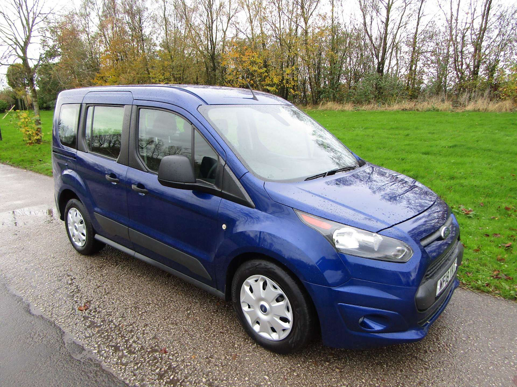 
								Ford Tourneo Connect full									