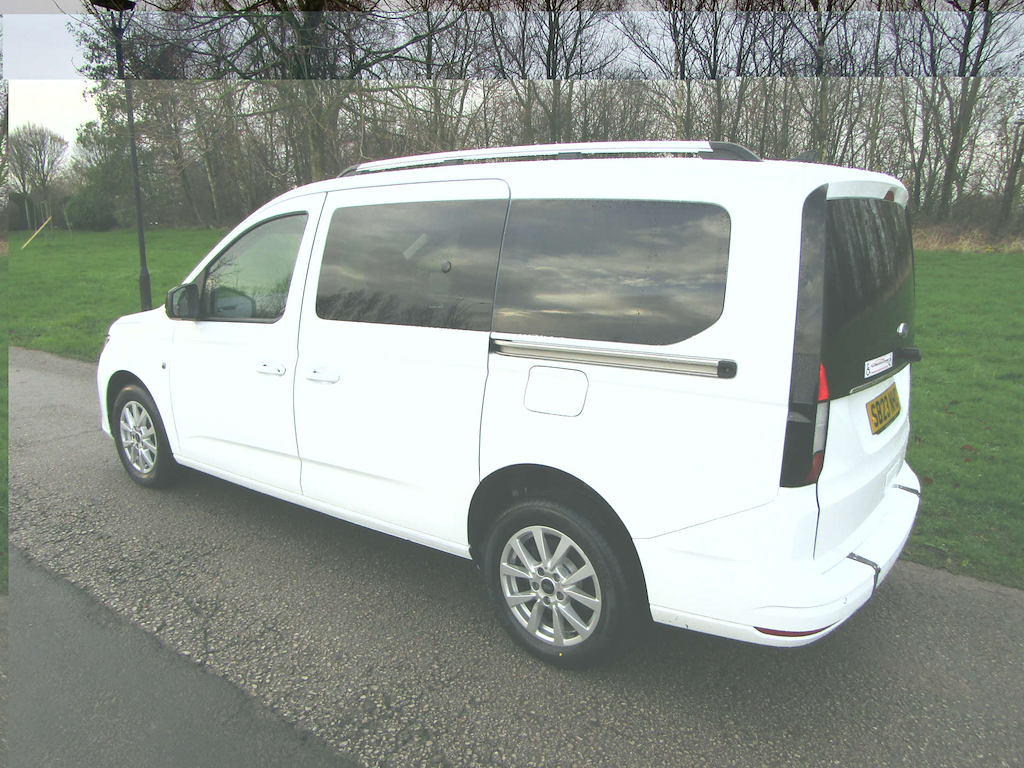 
								Ford Grand Tourneo Connect full									