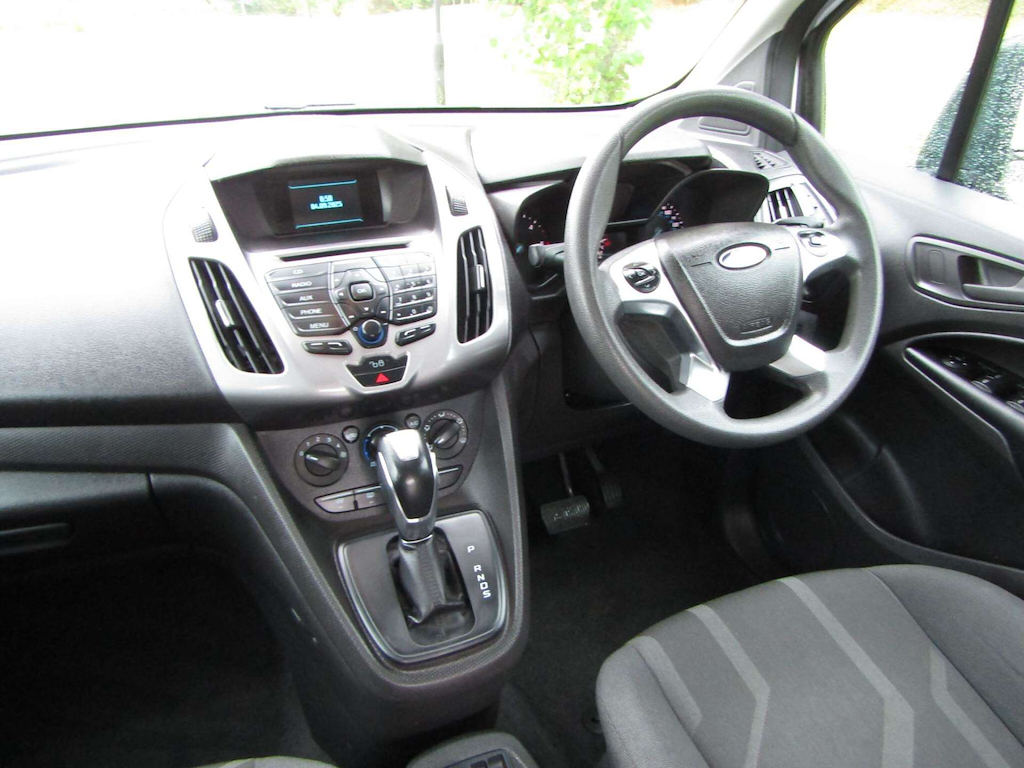 
								Ford Tourneo Connect full									