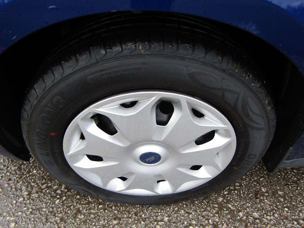 
								Ford Tourneo Connect full									