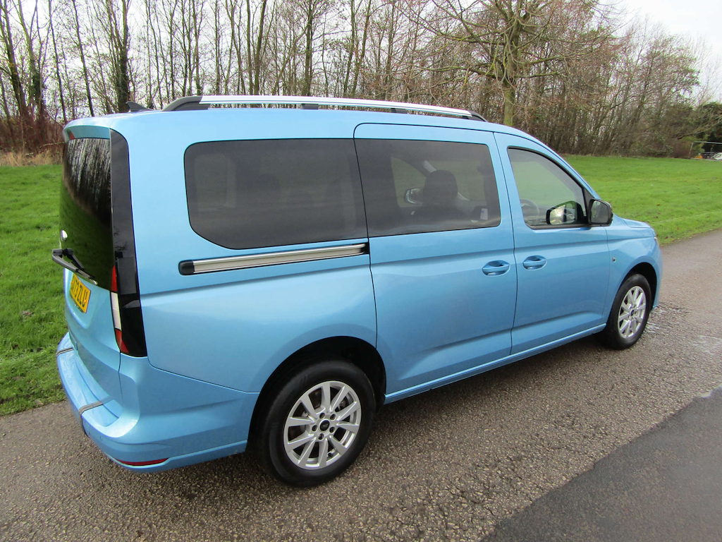 
								Ford Grand Tourneo Connect full									