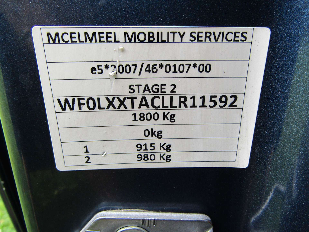 
								Ford Tourneo Courier full									