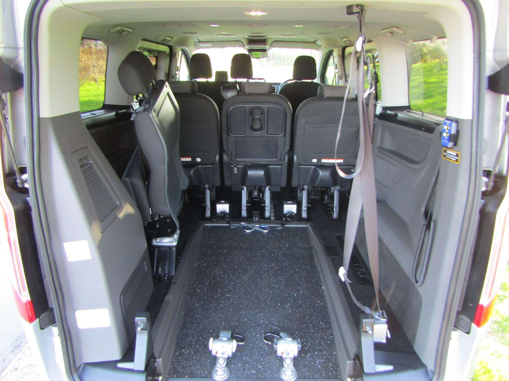 
								Ford Tourneo Custom full									