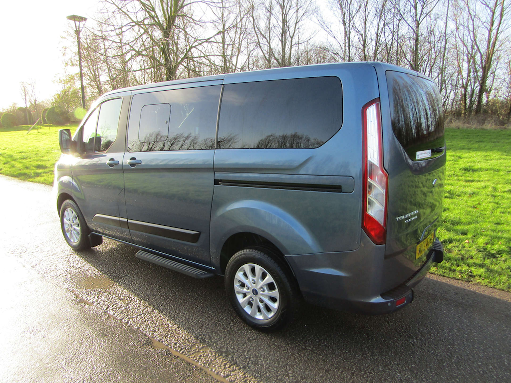 
								Ford Tourneo Custom full									