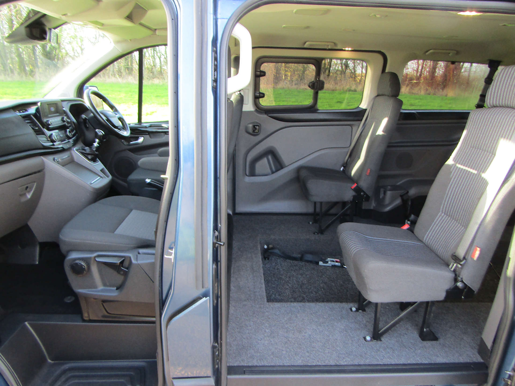 
								Ford Tourneo Custom full									