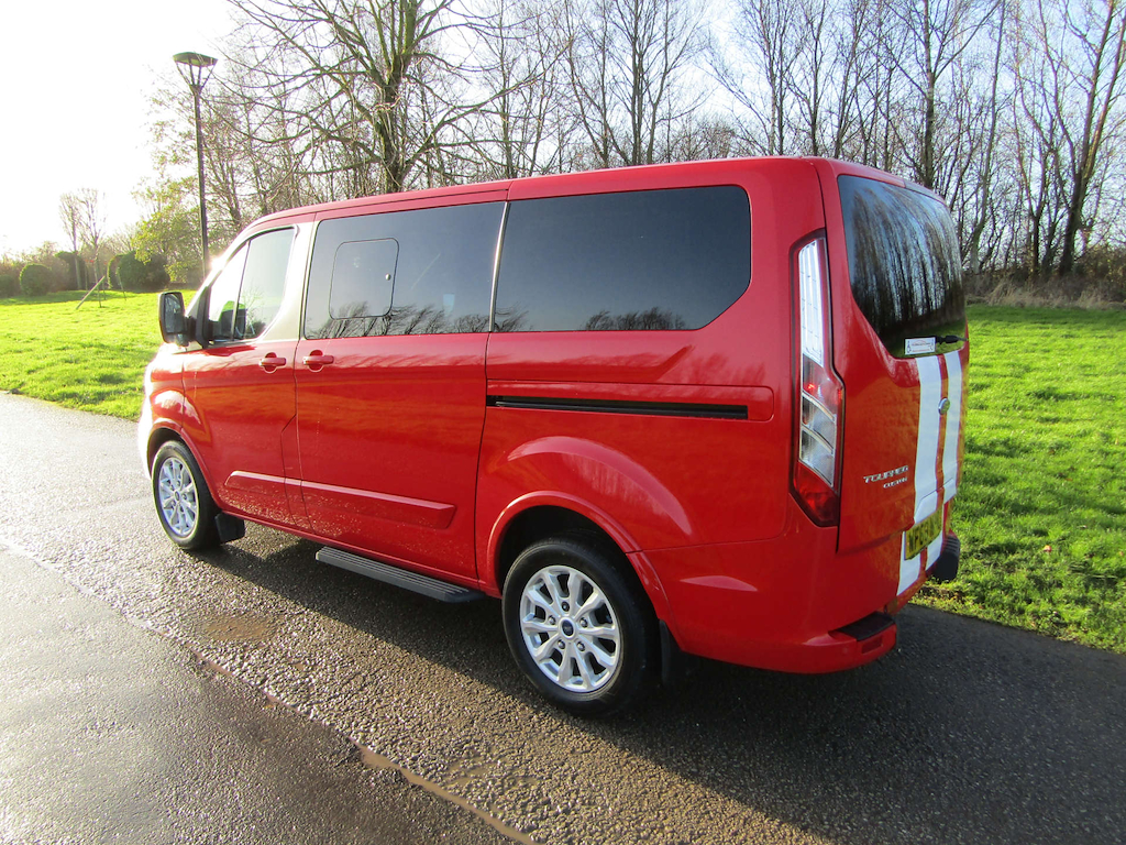 
								Ford Tourneo Custom full									