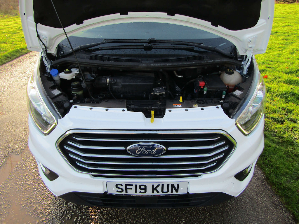 
								Ford Tourneo Custom full									