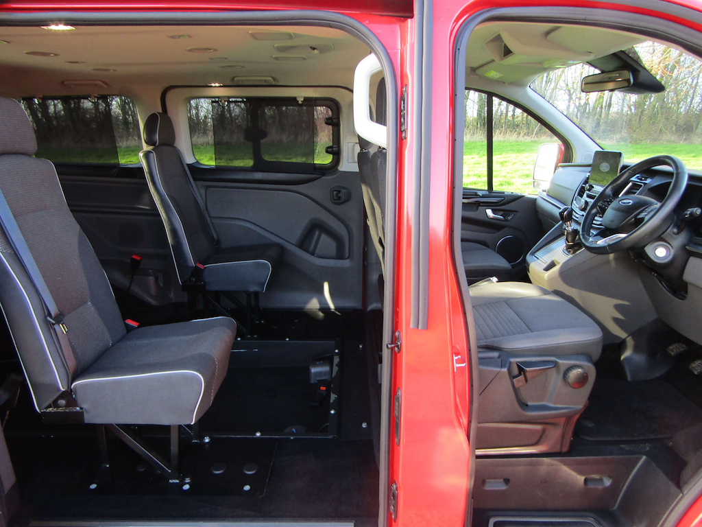 
								Ford Tourneo Custom full									