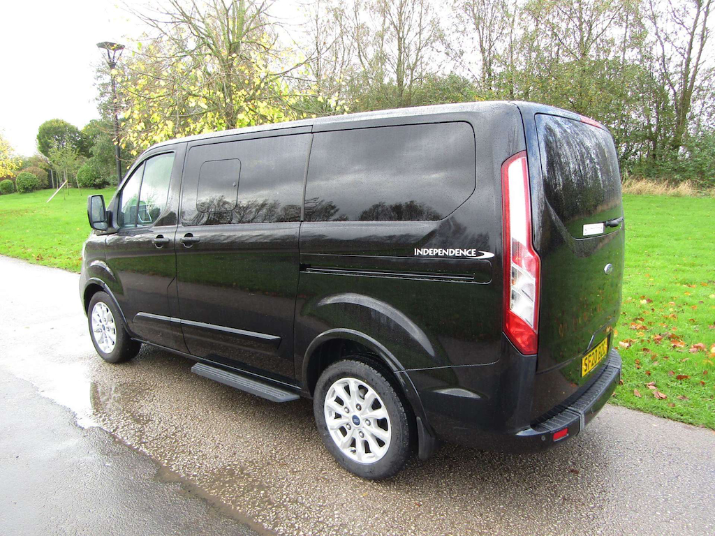 
								Ford Tourneo Custom full									