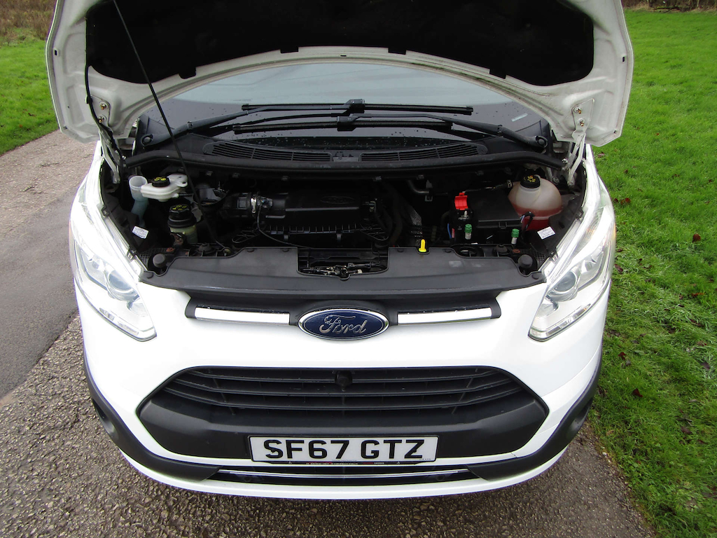 
								Ford Tourneo Custom full									