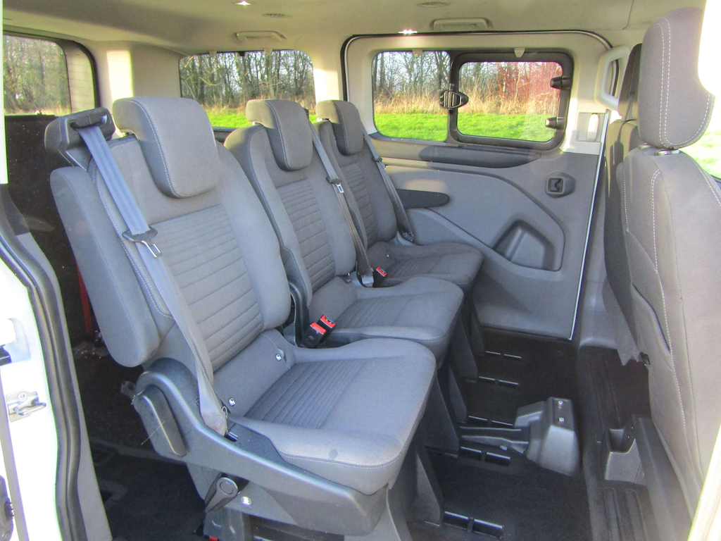 
								Ford Tourneo Custom full									
