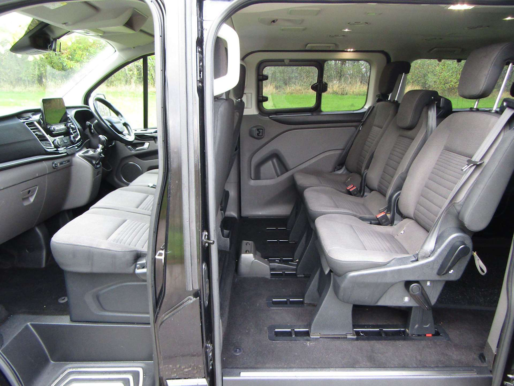 
								Ford Tourneo Custom full									