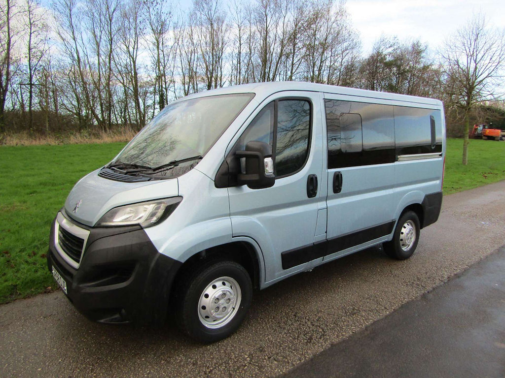 
								Peugeot Boxer full									