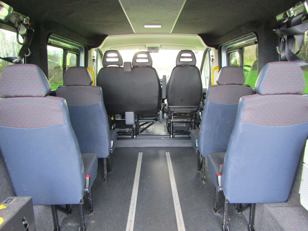 
								Peugeot Boxer full									