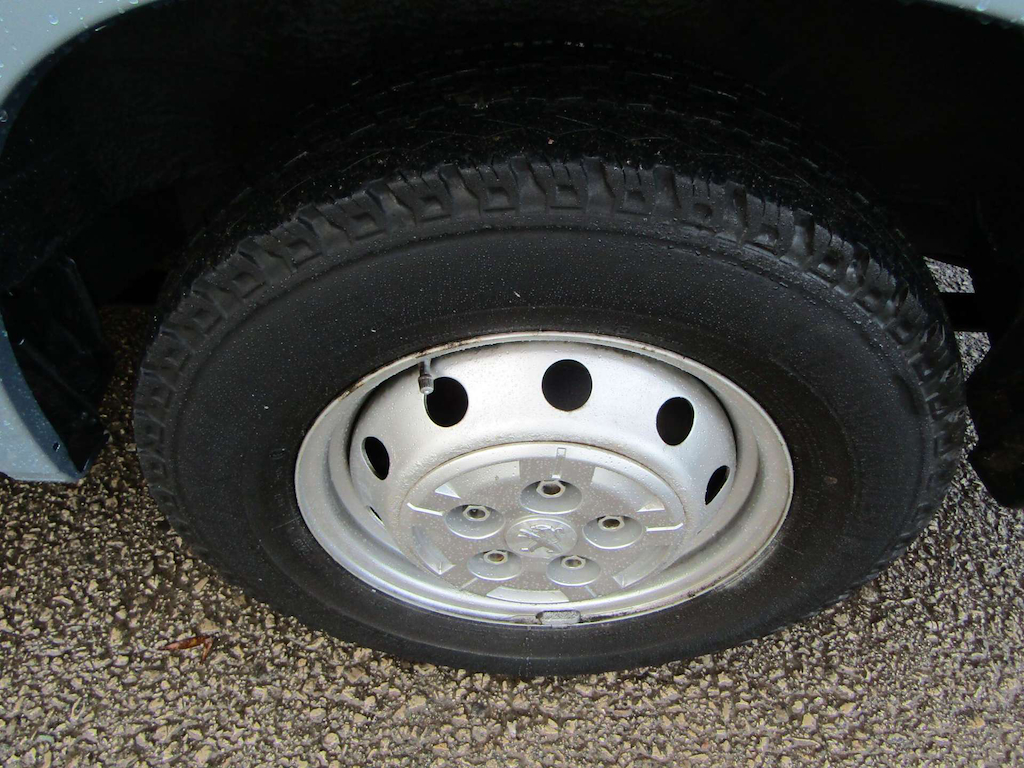 
								Peugeot Boxer full									
