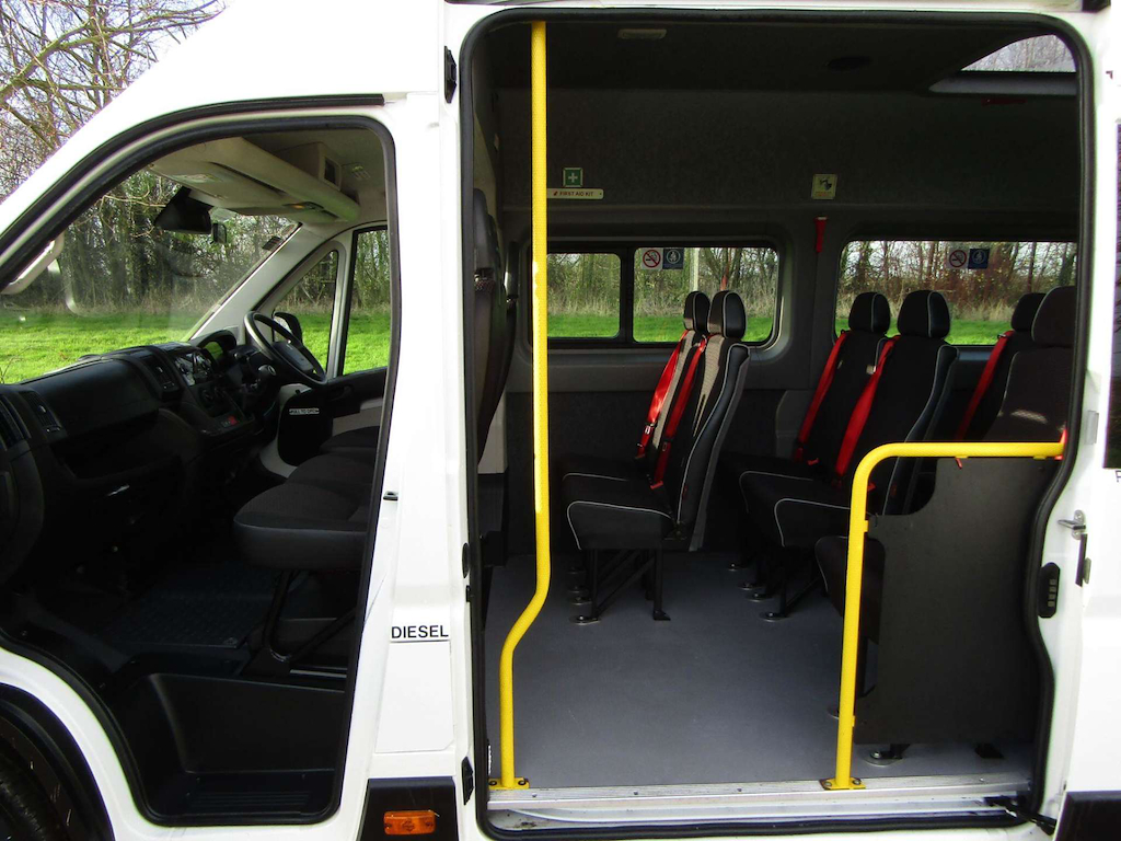 
								Peugeot Boxer full									