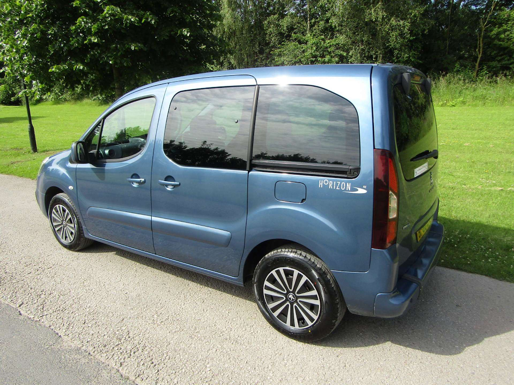 
								Peugeot Partner Tepee full									